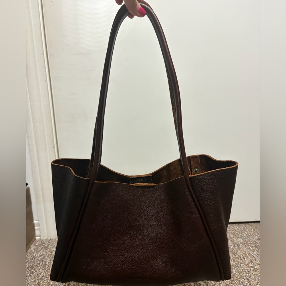 Portland Leather Goods Medium Verona Tote in Cold Brew